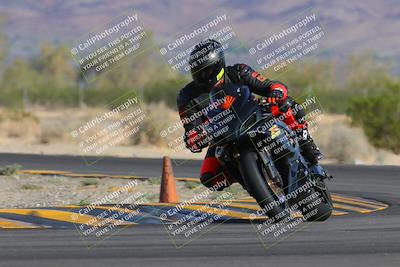 media/Nov-05-2022-SoCal Trackdays (Sat) [[f8d9b725ab]]/Turn 5 (940am)/